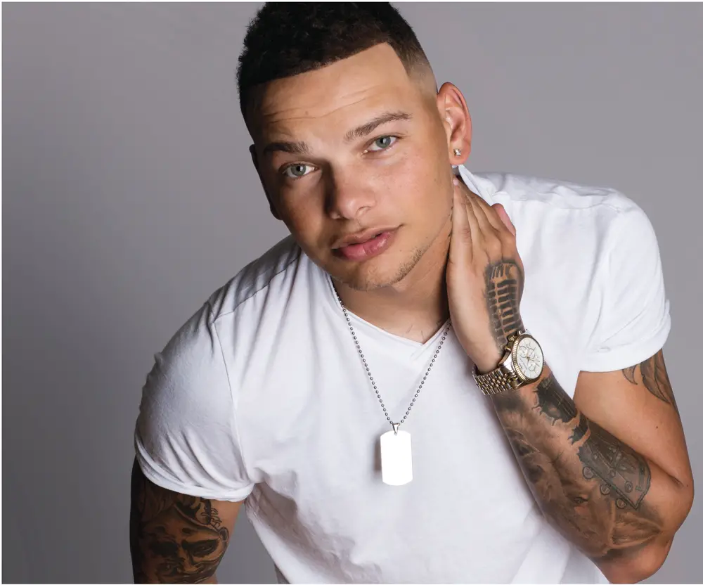 How tall is Kane Brown?